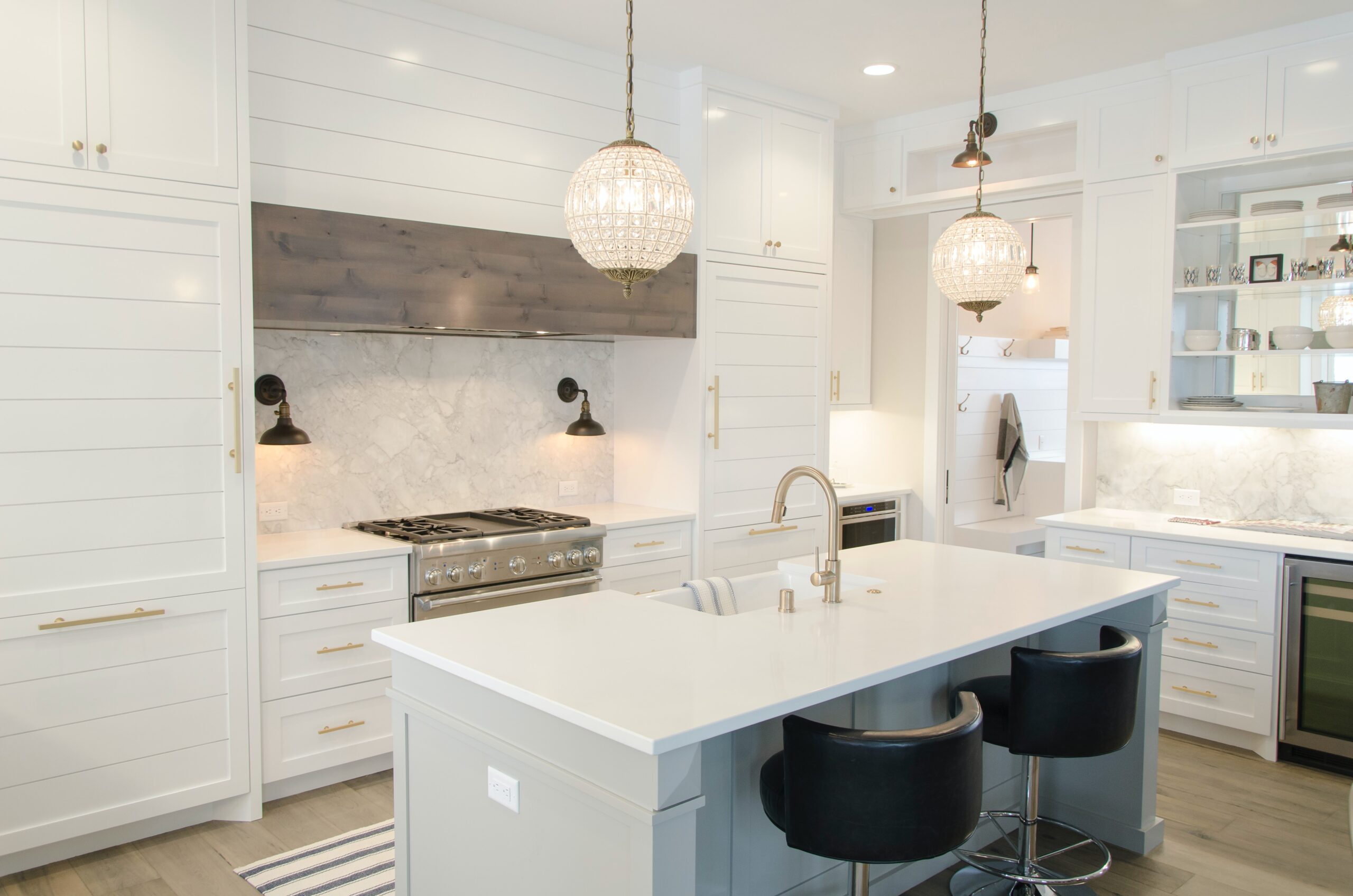 quartz kitchen worktop with splashback