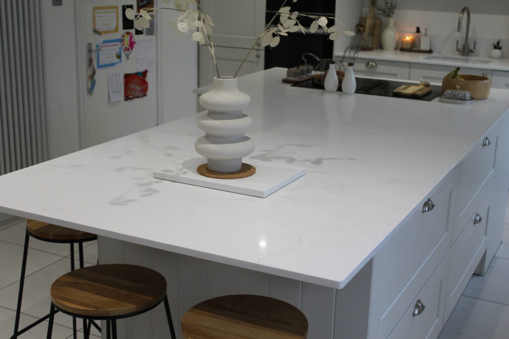 white quartz worktops